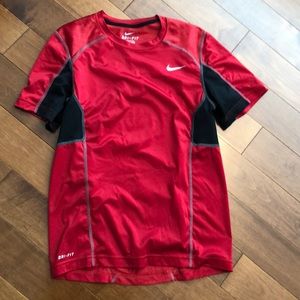 S/S Nike dri- Fit Shirt